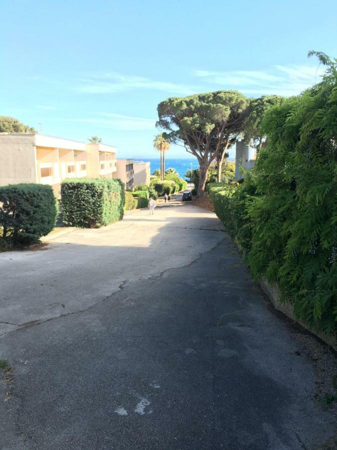 Les Hameaux De Provence - Piscine Et Place De Parking Privee - Acces Plage Et Sentier Du Littoral Bandol Exterior photo
